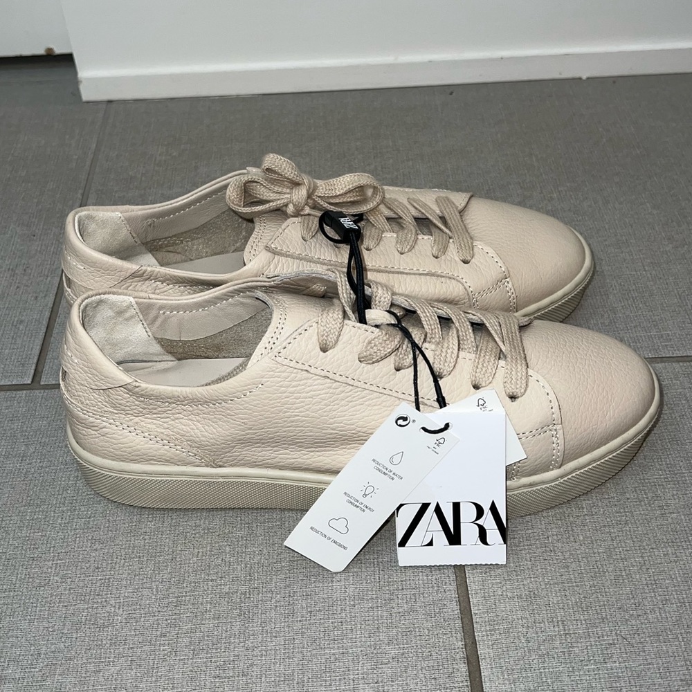 NWT Zara sneakers size 8